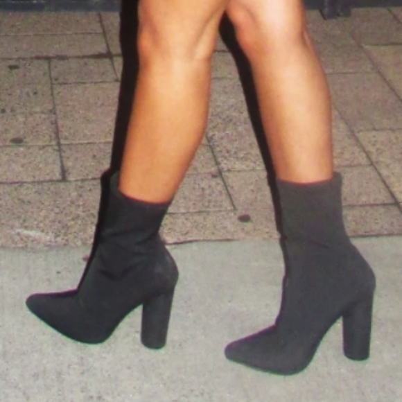 black chunky heel boot size 7 - Picture 3 of 5